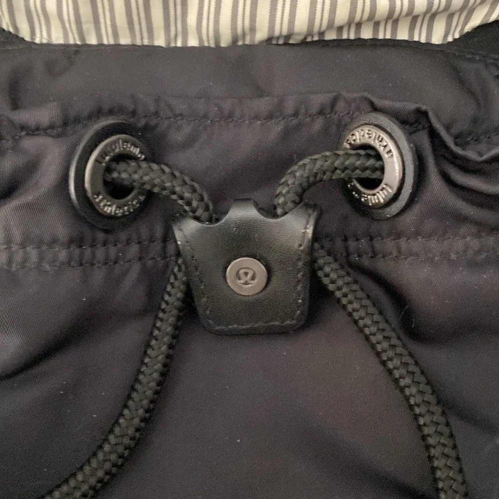 LULULEMON Travelling Yogini Rucksack Large Black Backpack